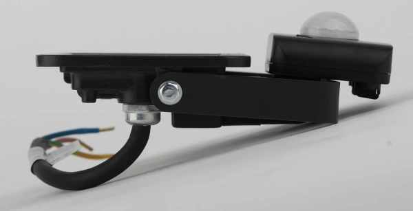 Прожектор LPR-041-2-65K-020 20Вт 1600Лм 6500К датчик движения регулируемый 100x13,т.м. ЭРА в Минске - изображение Изображение: прожектор lpr-041-2-65k-020 20вт 1600лм 6500к датчик движения регулируемый 100x13,т.м. эра в Минске